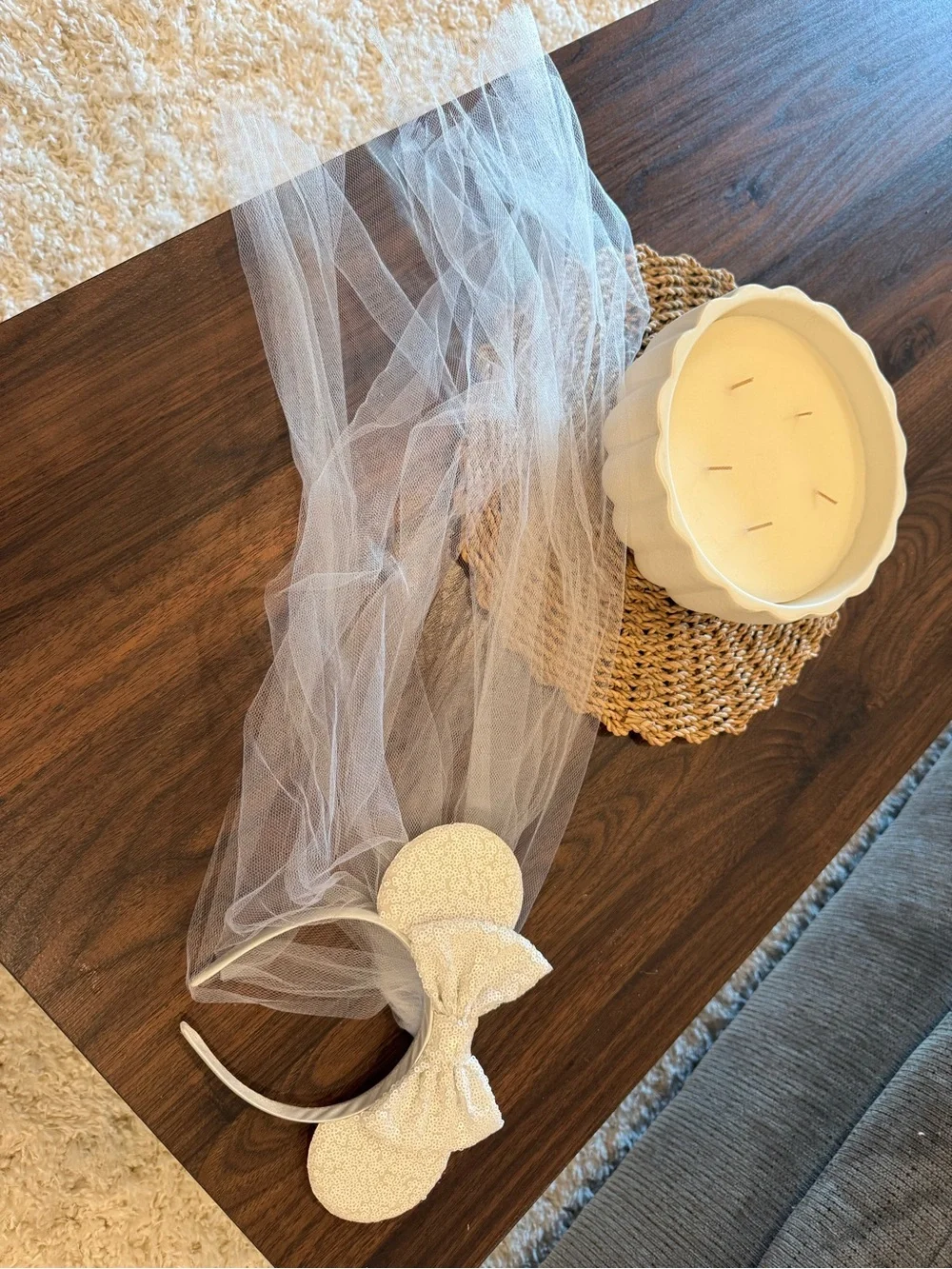 Bridal Minnie ear headband with Veil